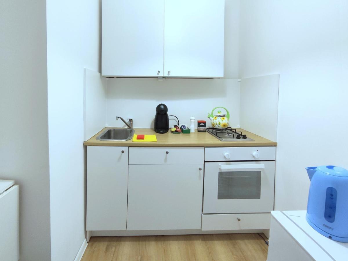 Apartament Rondo Onz Varsó Kültér fotó